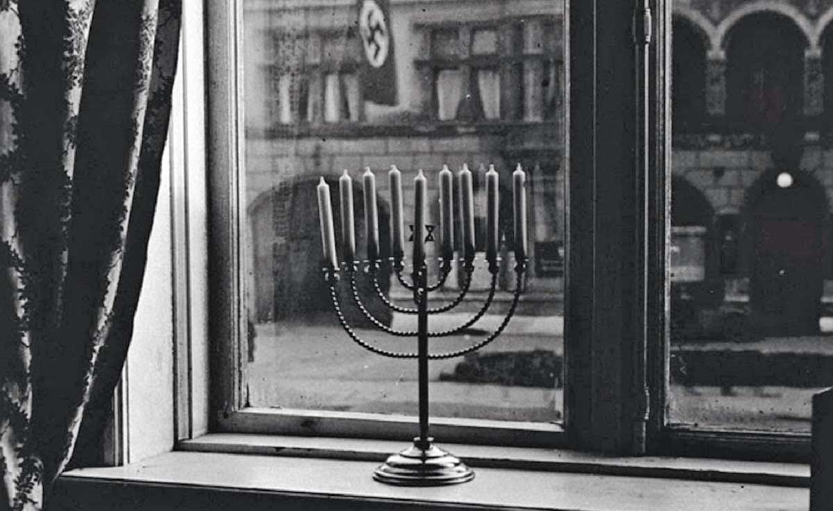 hanukkah-menorah-nazi-germany