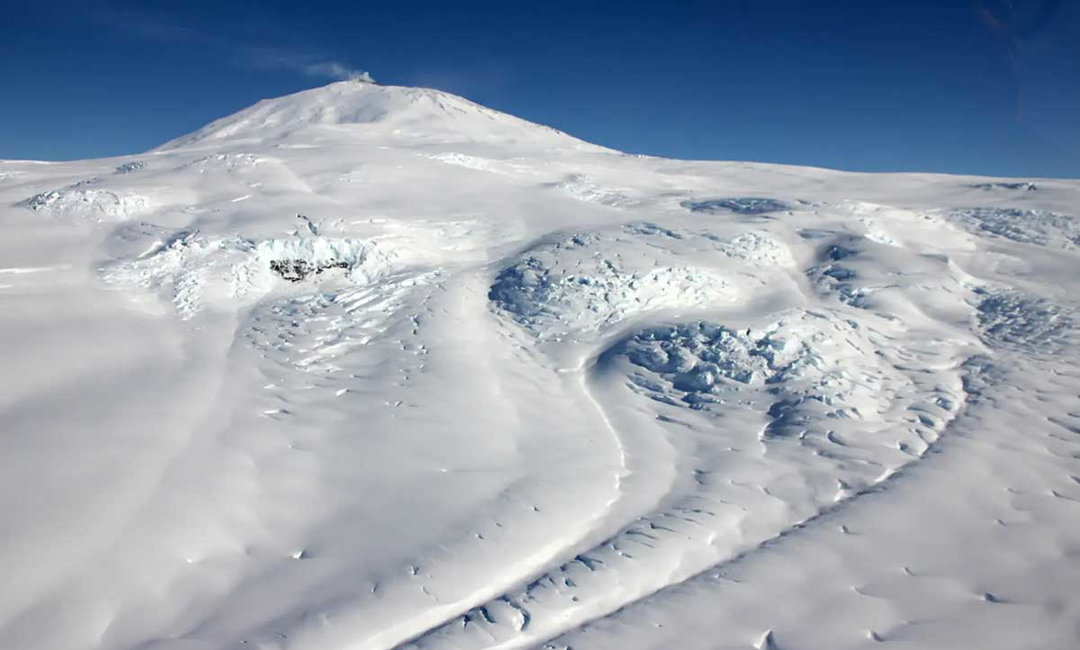 mount erebus antarctica