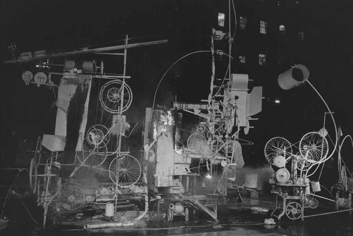 tinguely-homage-installation