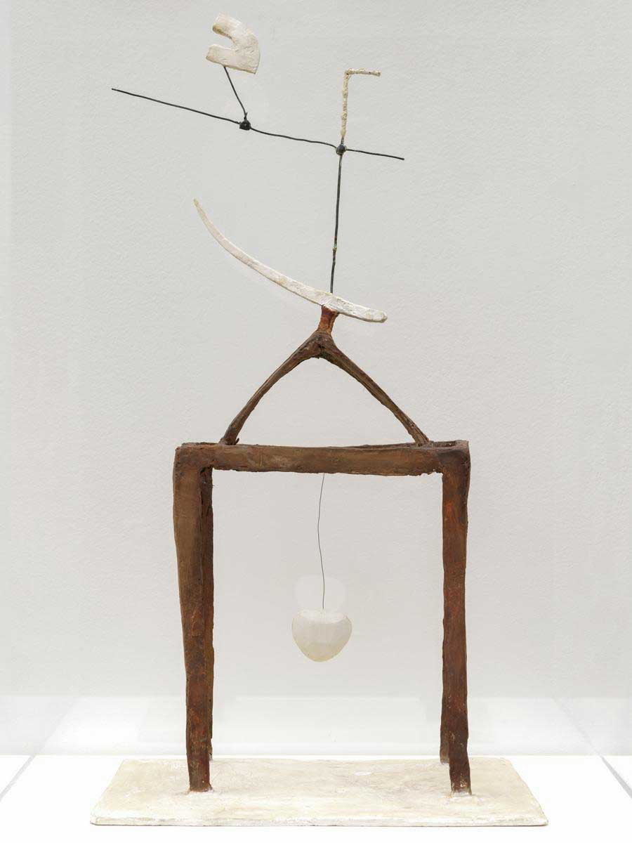 alberto-giacometti-hour-of-the-traces-sculpture