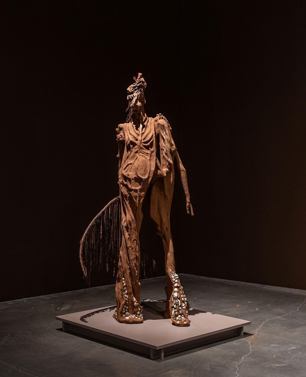 art collecting mutu she walks sculpture