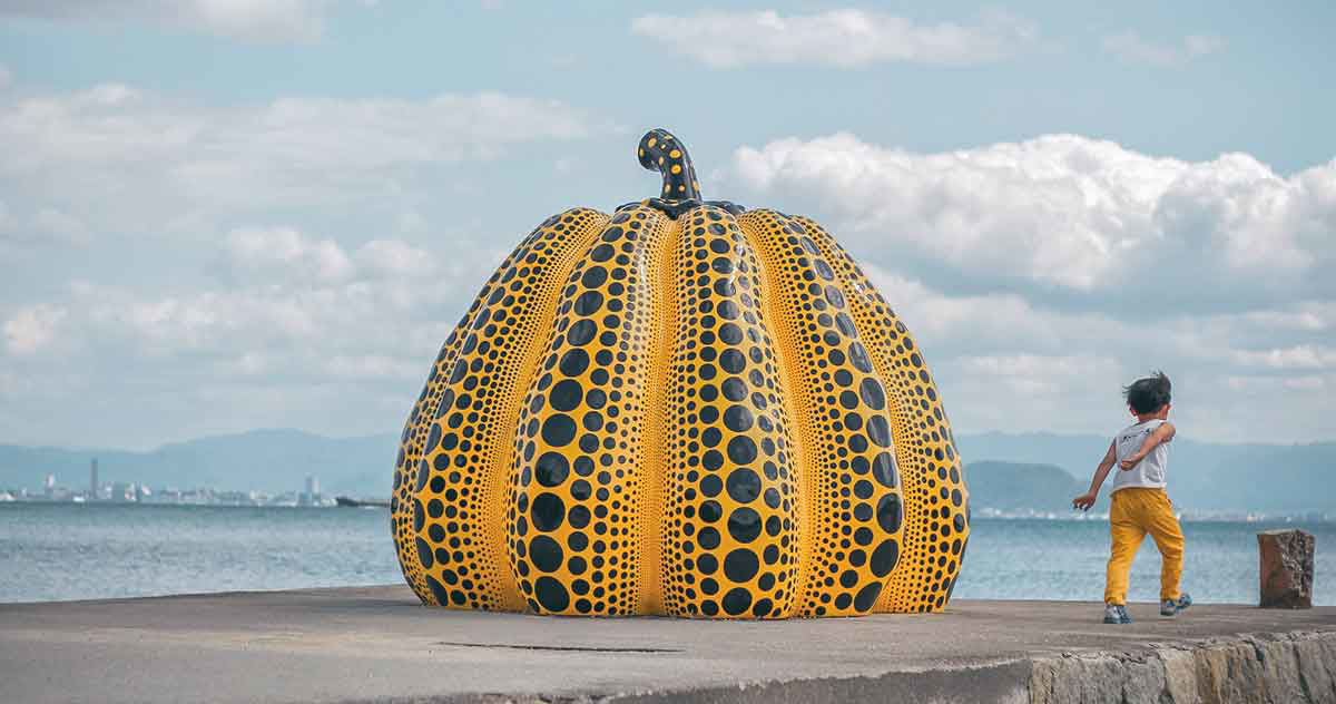 benesse yayoi kusama yellow pumpkin