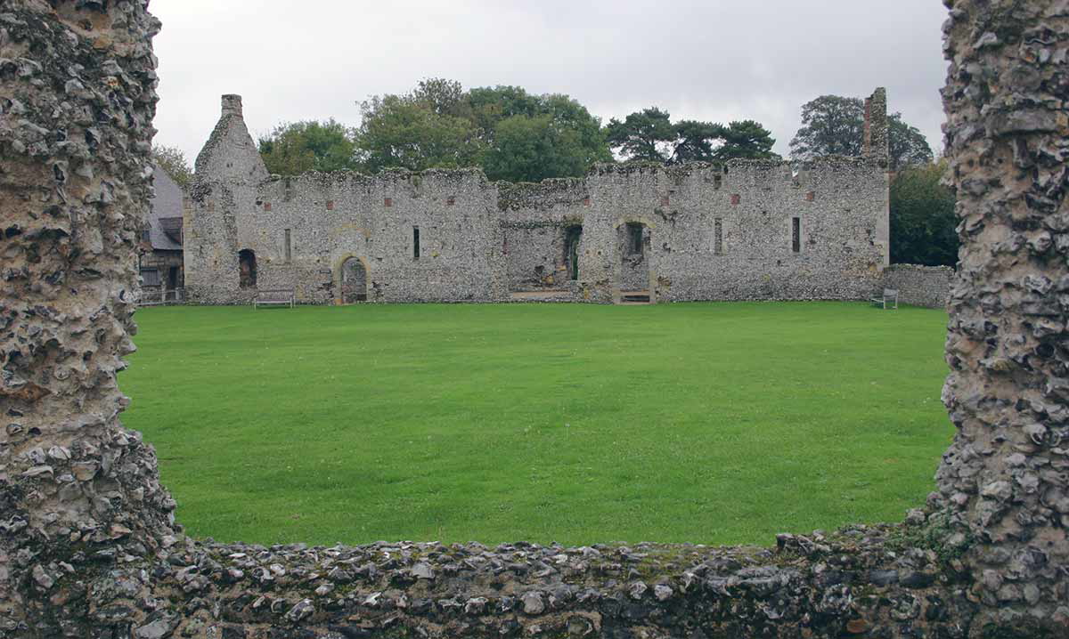 bishops waltham palace