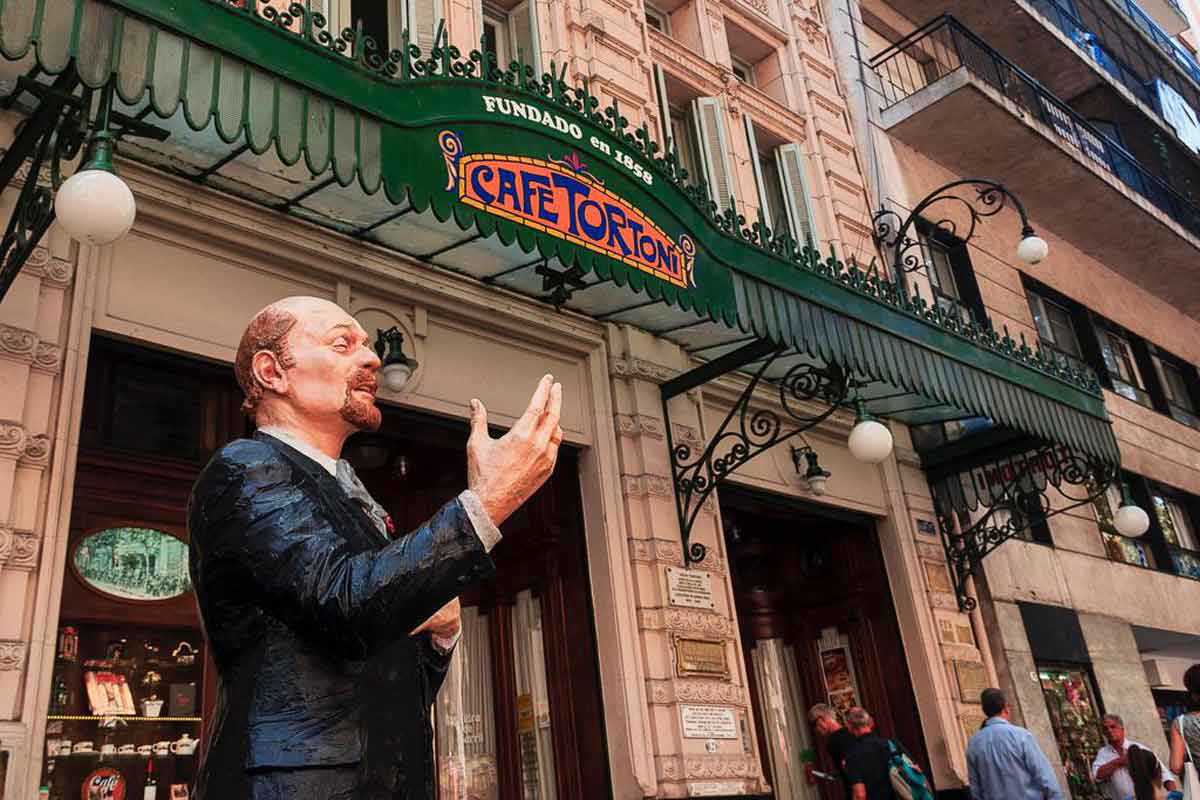 cafe tortoni buenos aires