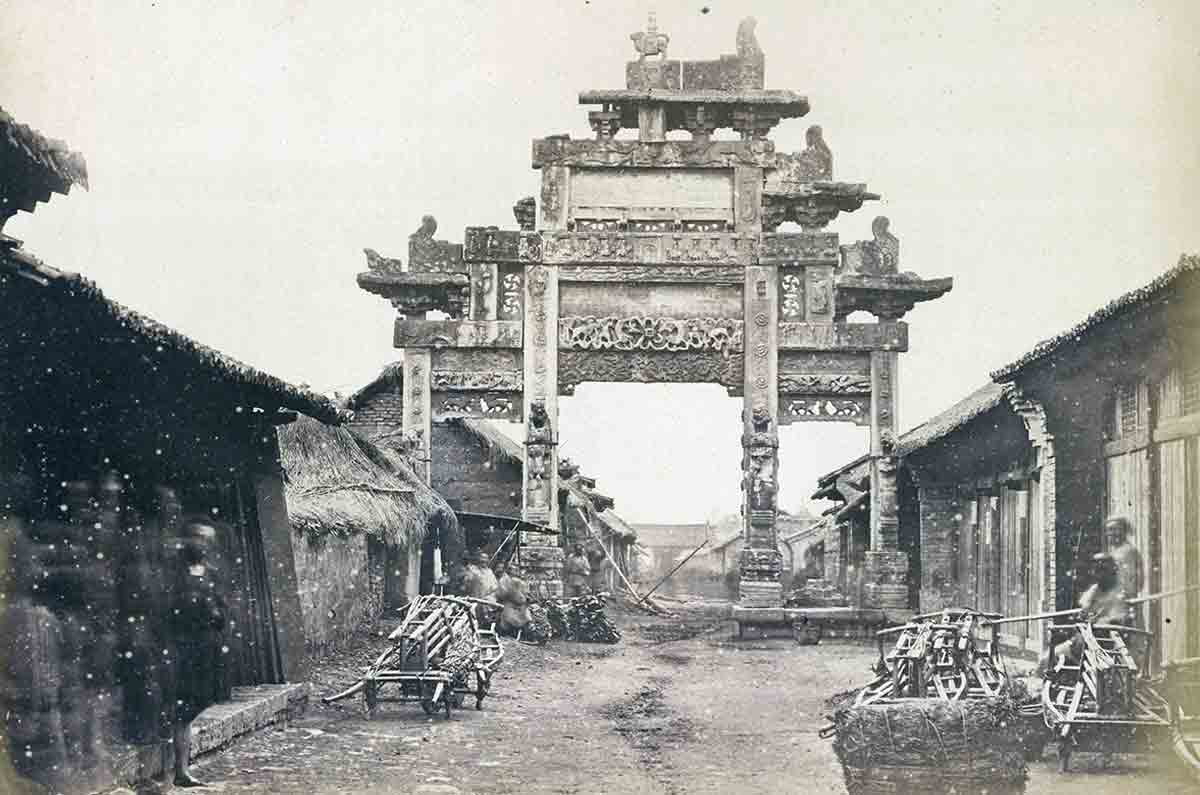 chinese-gate-mandate-of-heaven