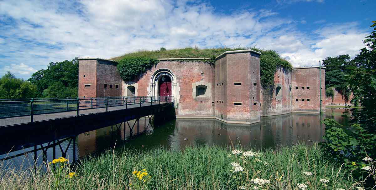 fort brockhurst cover