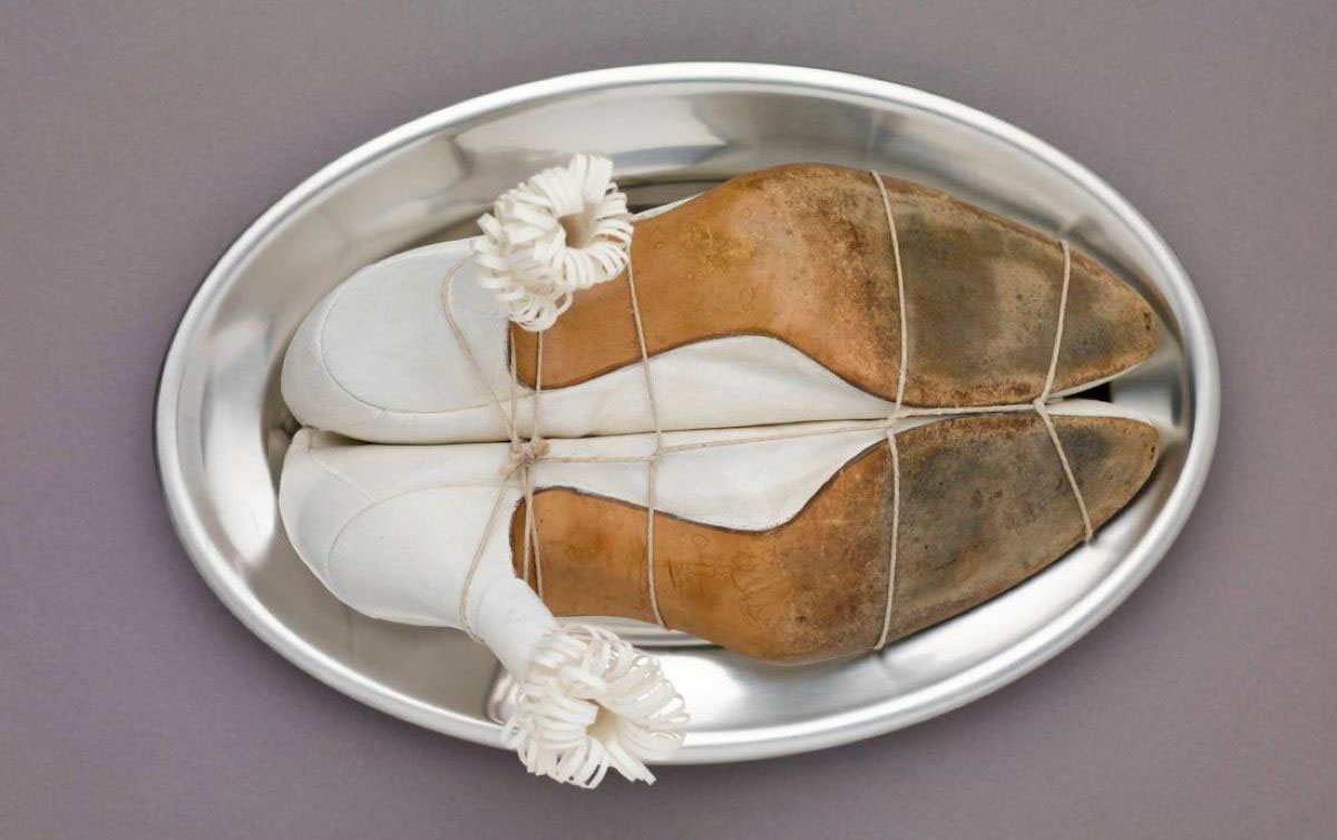 meret oppenheim ma gouvernante nurse sculpture