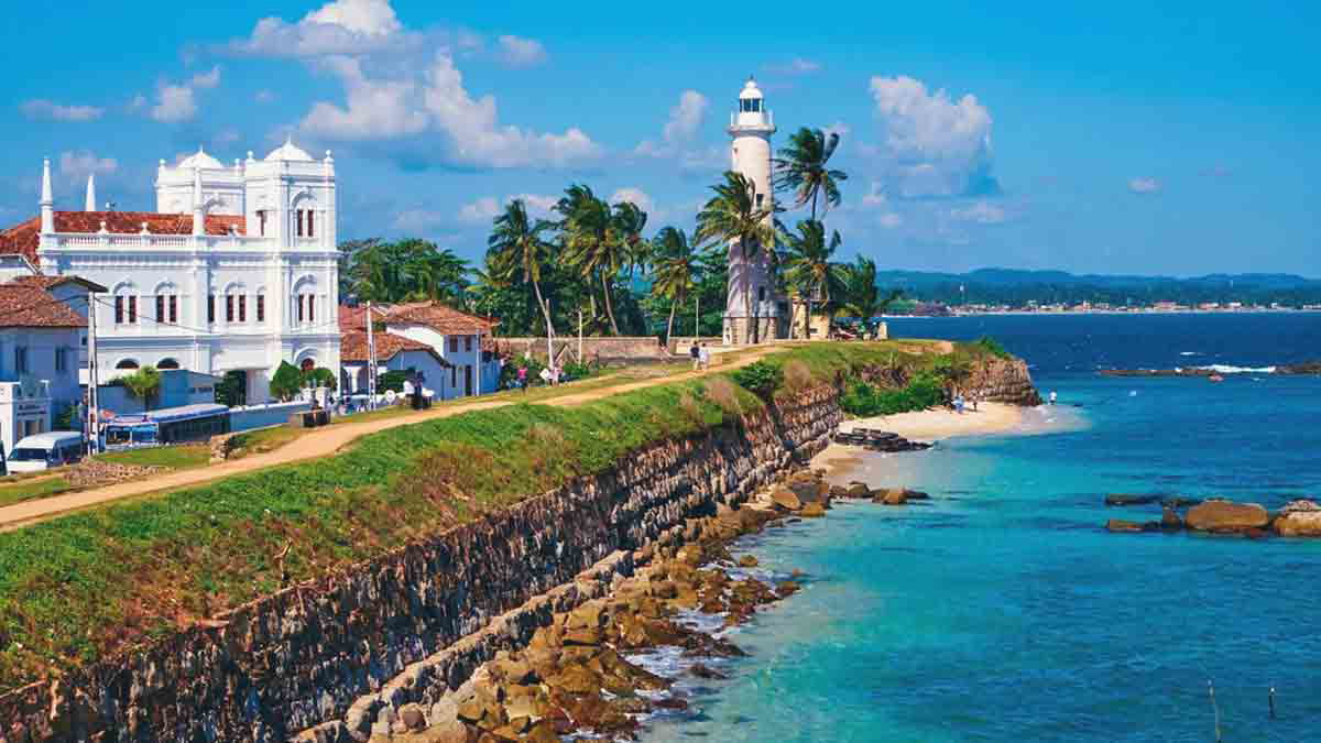 sri lanka lighthouse galle fort photo