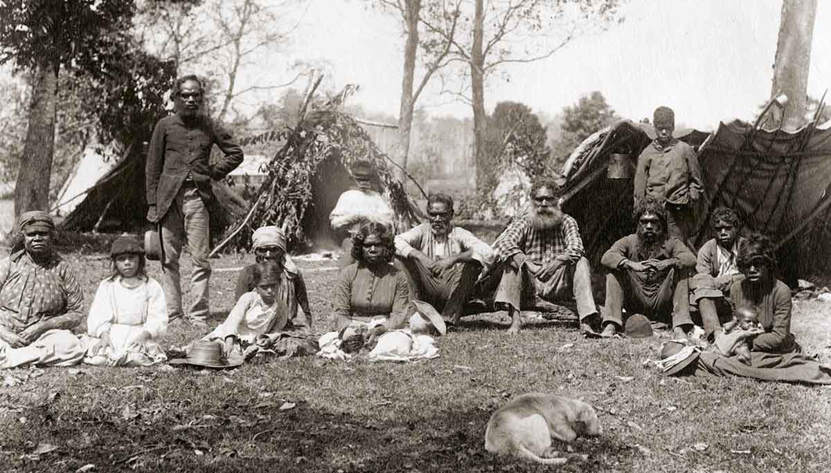 aboriginal australians camp