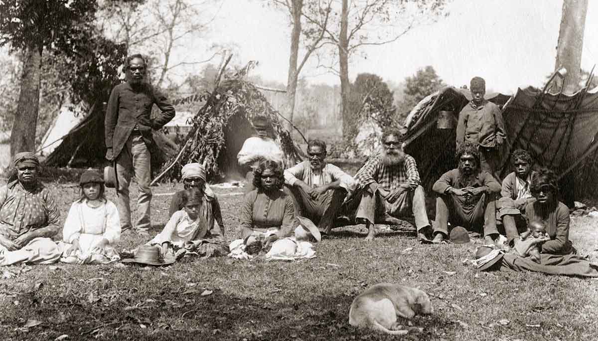 aboriginal australians camp