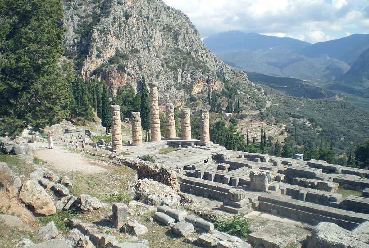 apollo-delphi-author-celtic-invasion