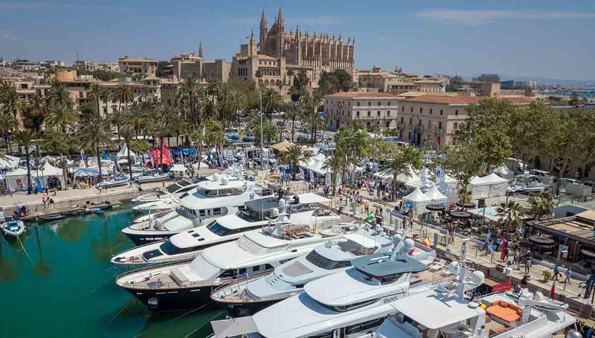 boating in Mallorca
