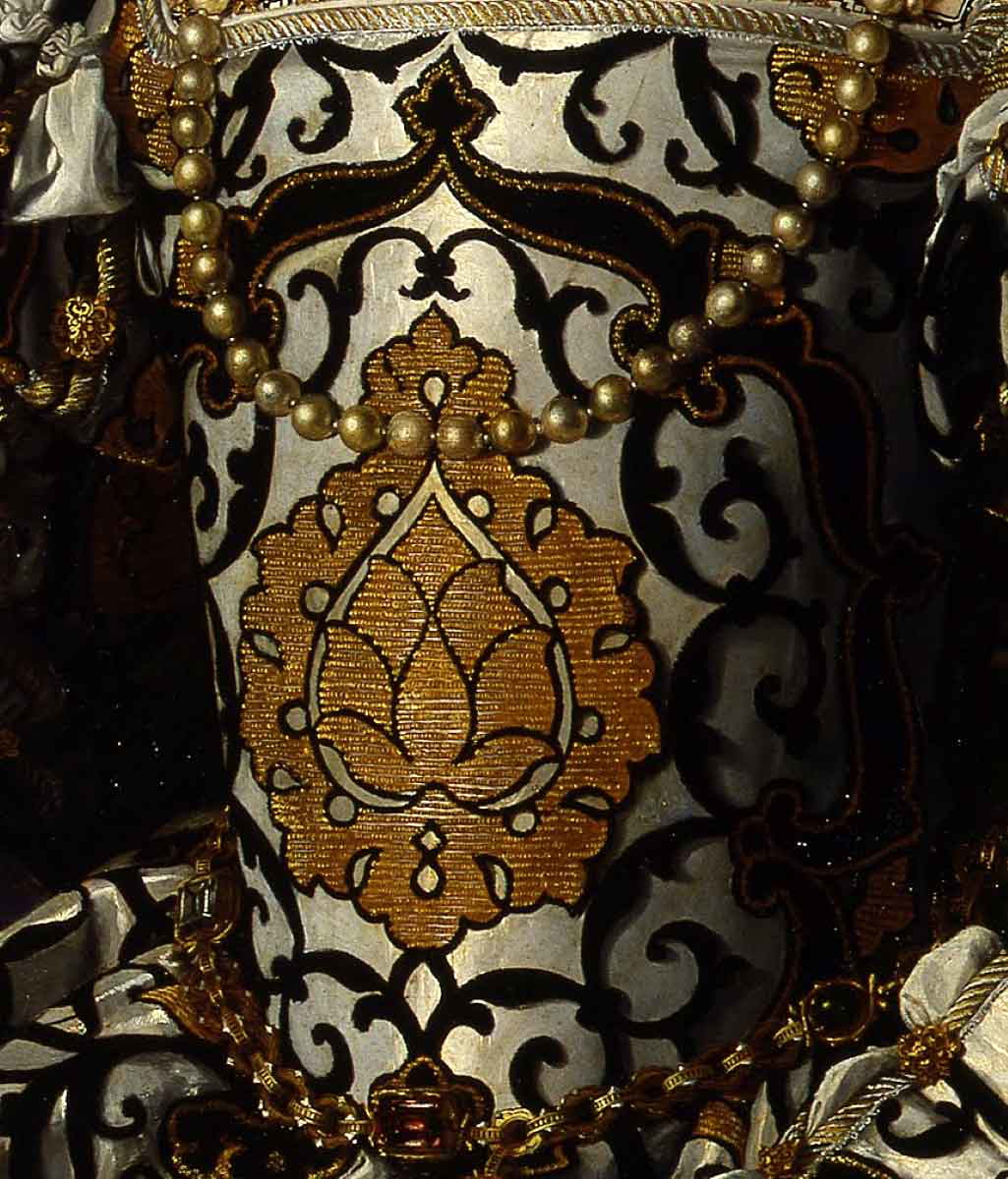 bronzino dress detail portrait of eleonora di toledo