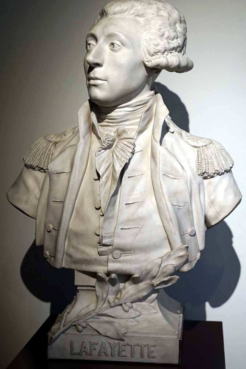 bust of lafayette