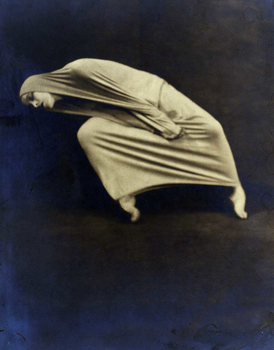 lamentation martha graham cloth soichi sunam
