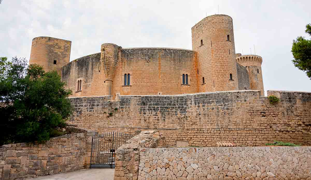 Castell de Bellver on Mallorca Mike Kit