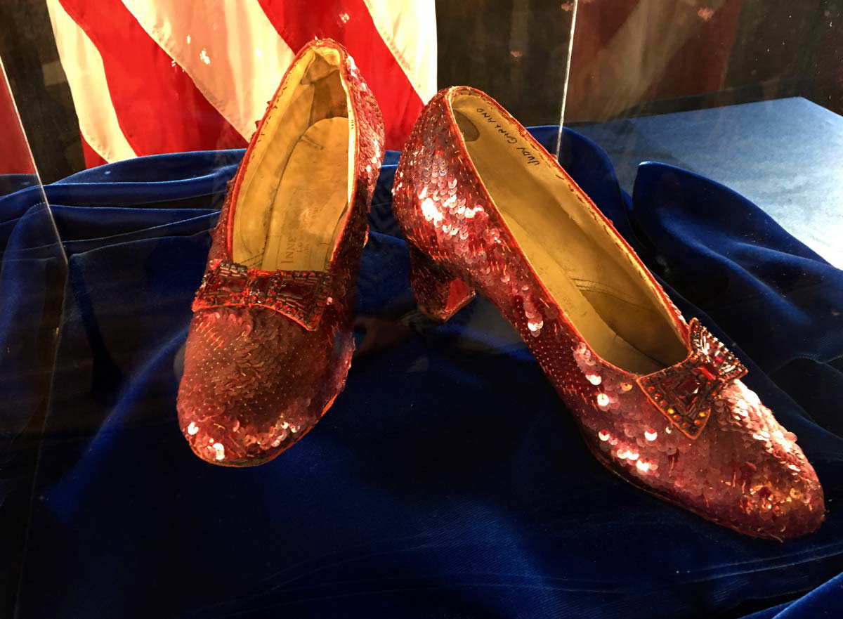 ruby slippers dorothy