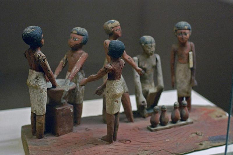 Model-Ancient-Beermaking-Ancient
