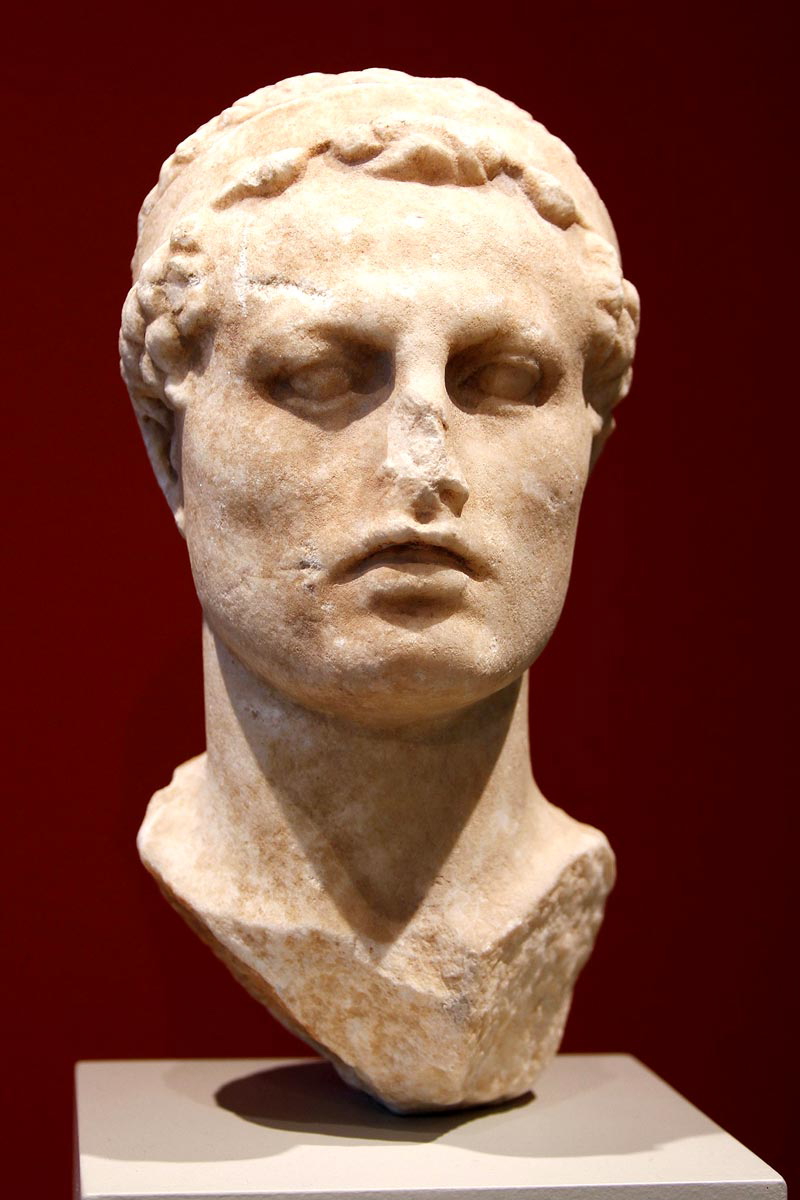 antiochus iv marble head