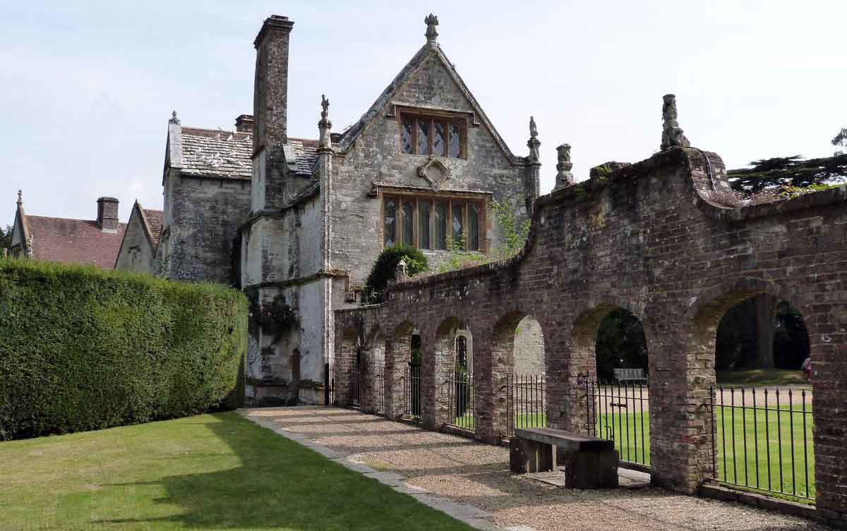 athelhampton house gardens