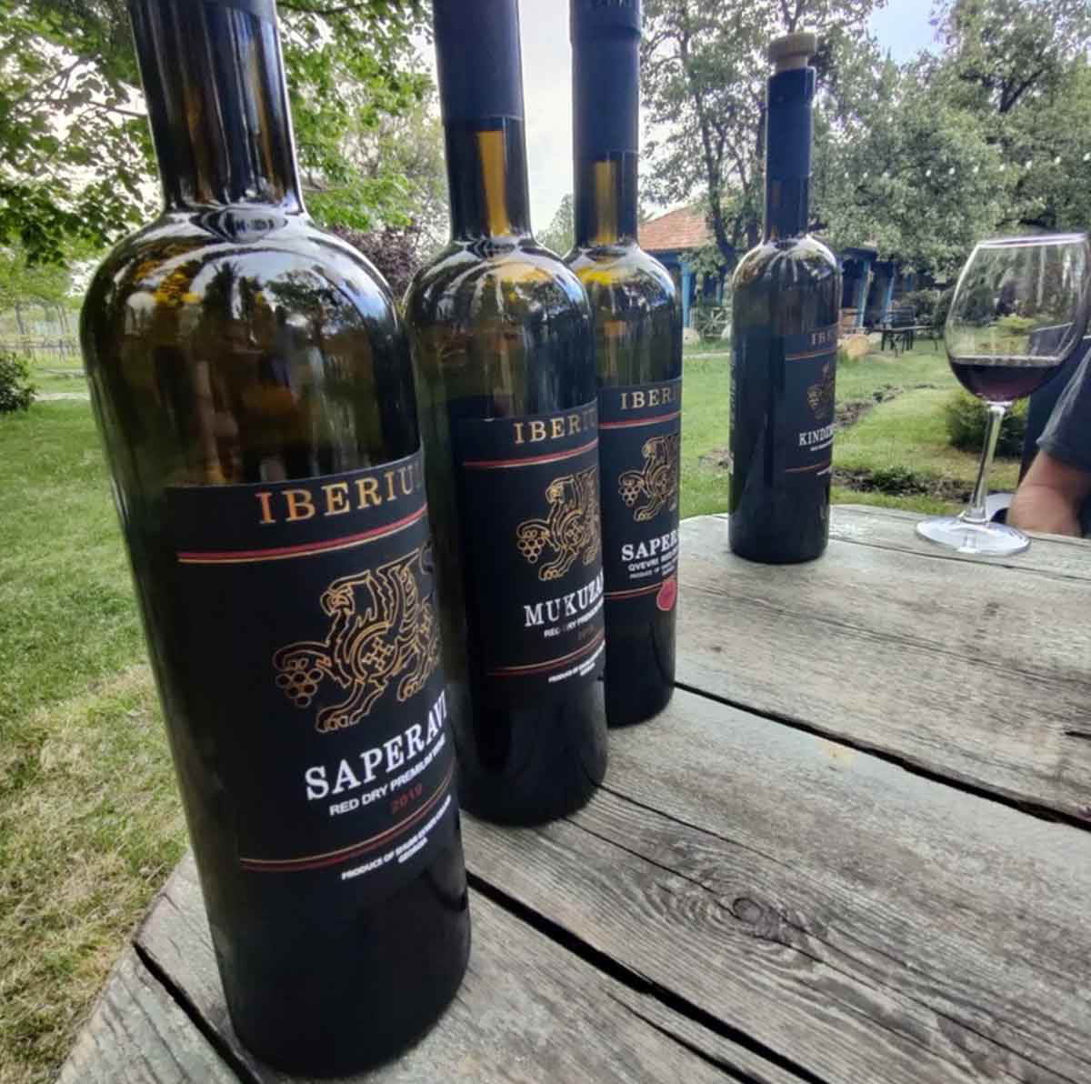 black georgian wine tasting