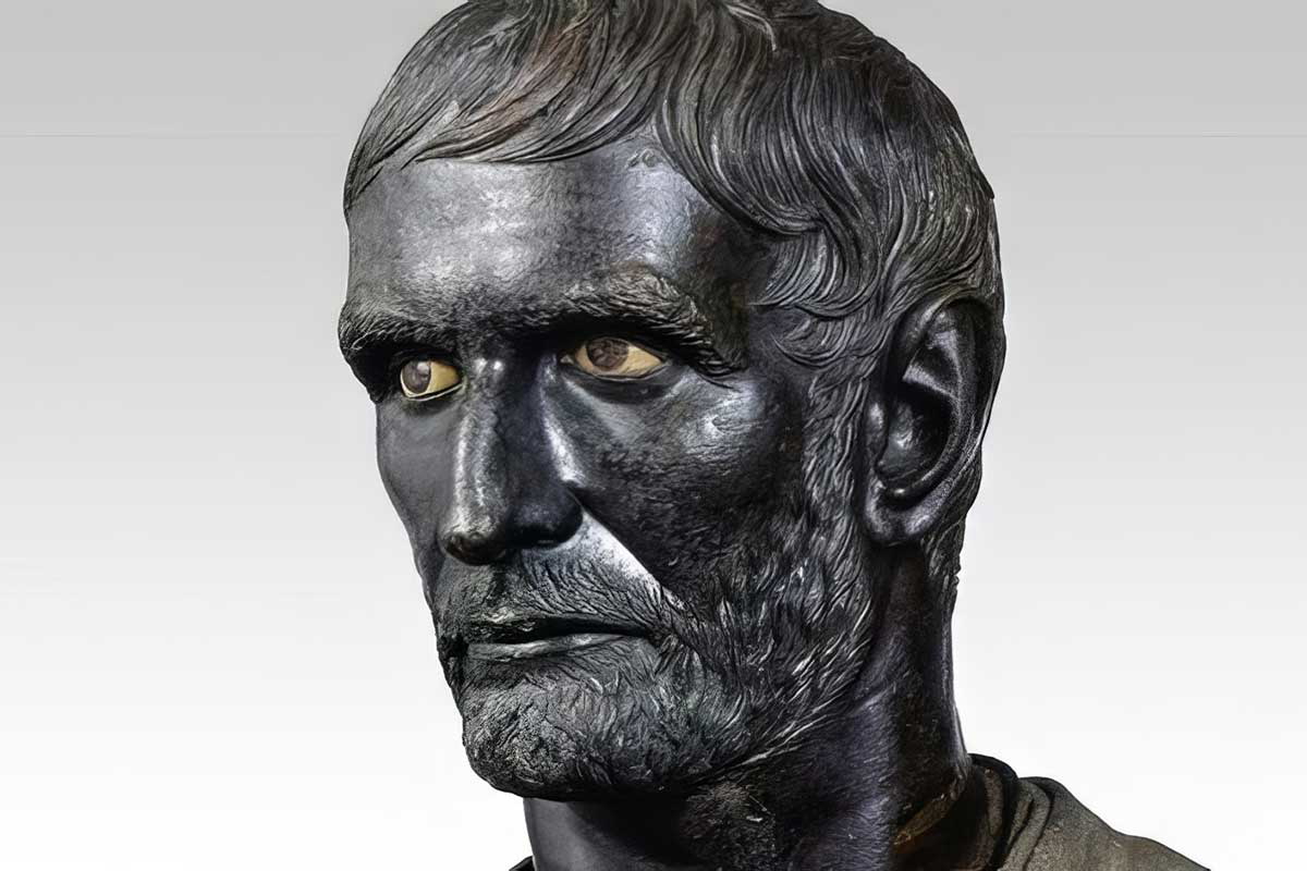 brutus sculpture ancient rome senator