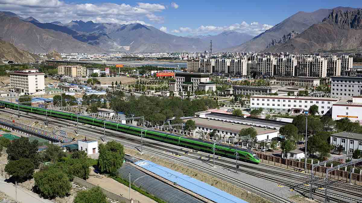 bullet train lhasa