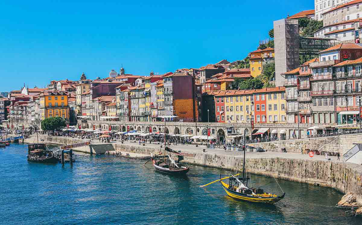 cais da ribeira porto