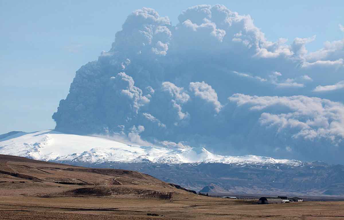 eyjafjallajokull plume ash