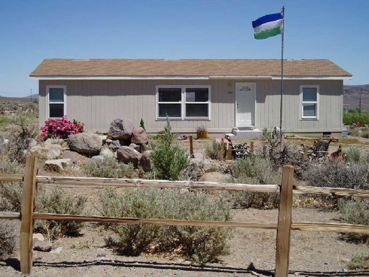 government house republic molossia baugh