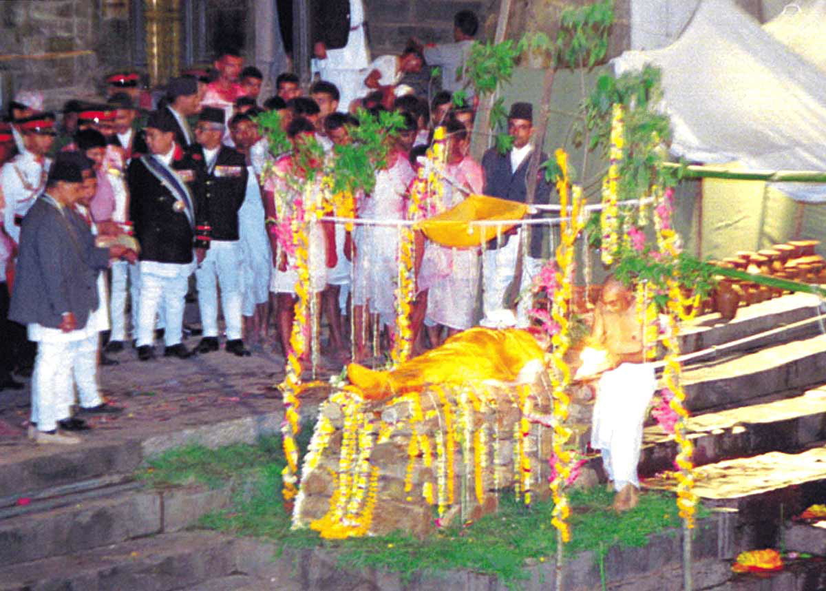 king birenda cremation kathmandu nepalese royal massacre