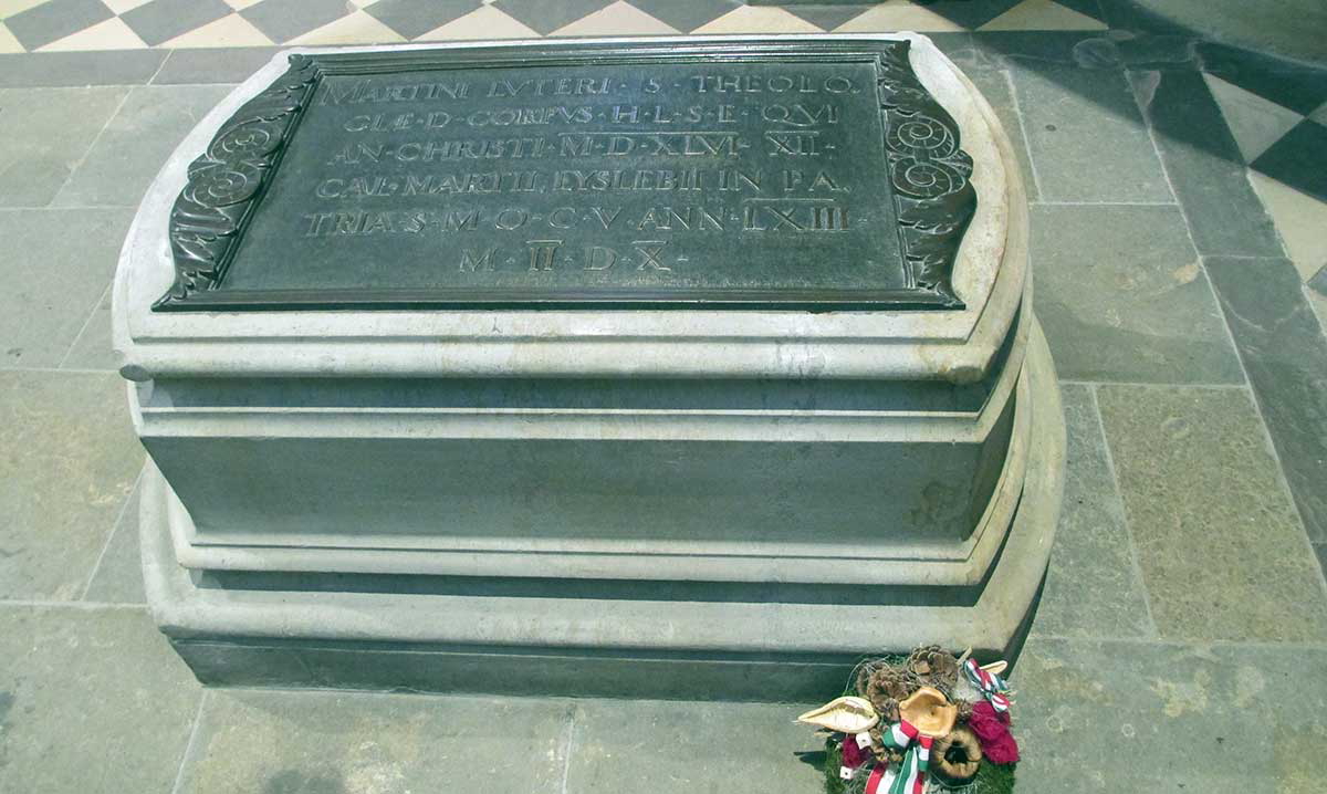 martin luther grave