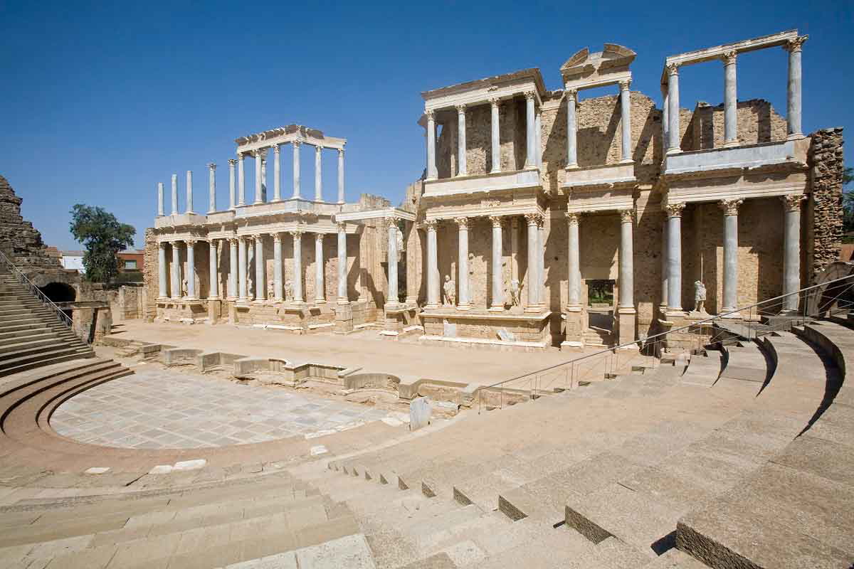 merida theater scaenae frons roman spain