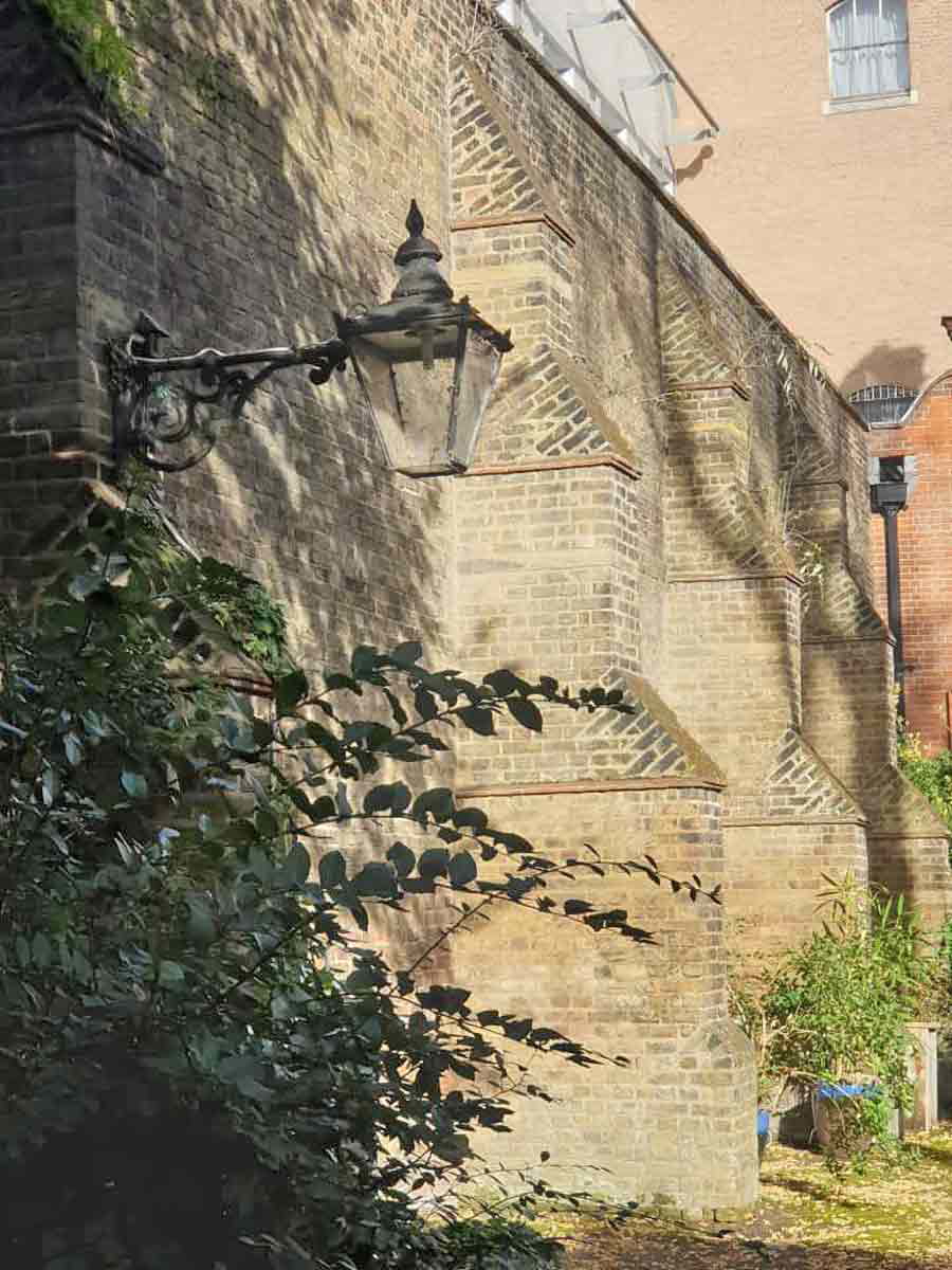 newgate prison wall