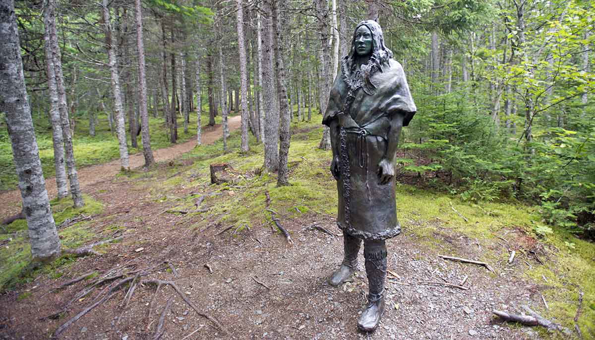 shanawdithit statue first nations canada