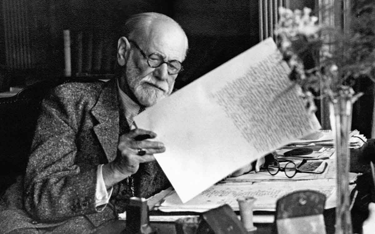 sigmund freud photo 1938