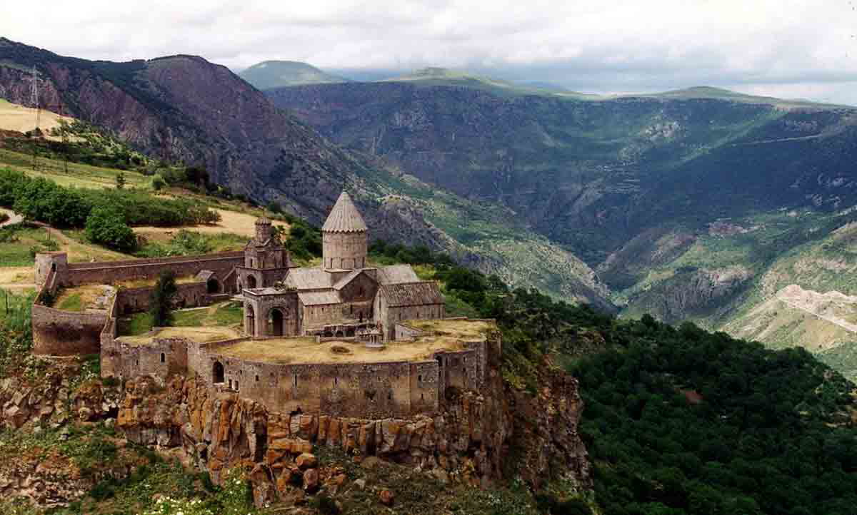 tatev monastery armenia