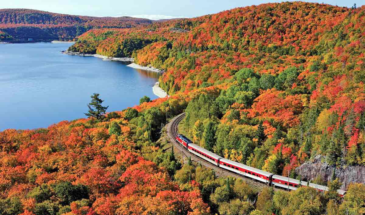 train canadian countryside