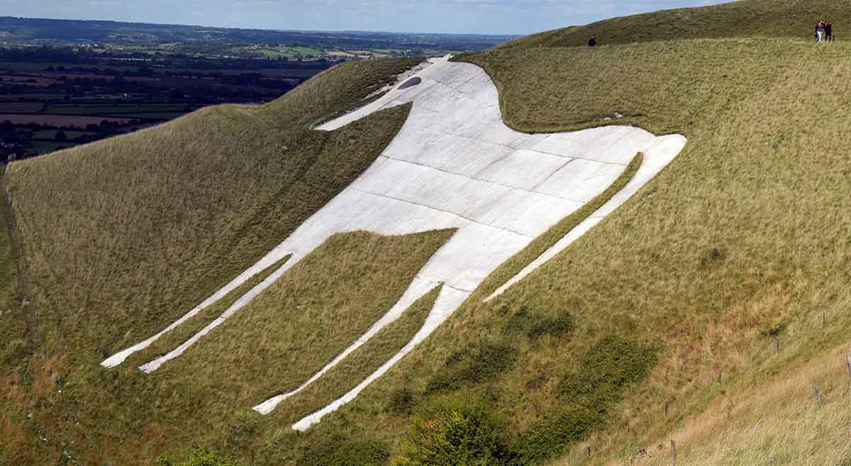 wiltshire historical places white horse