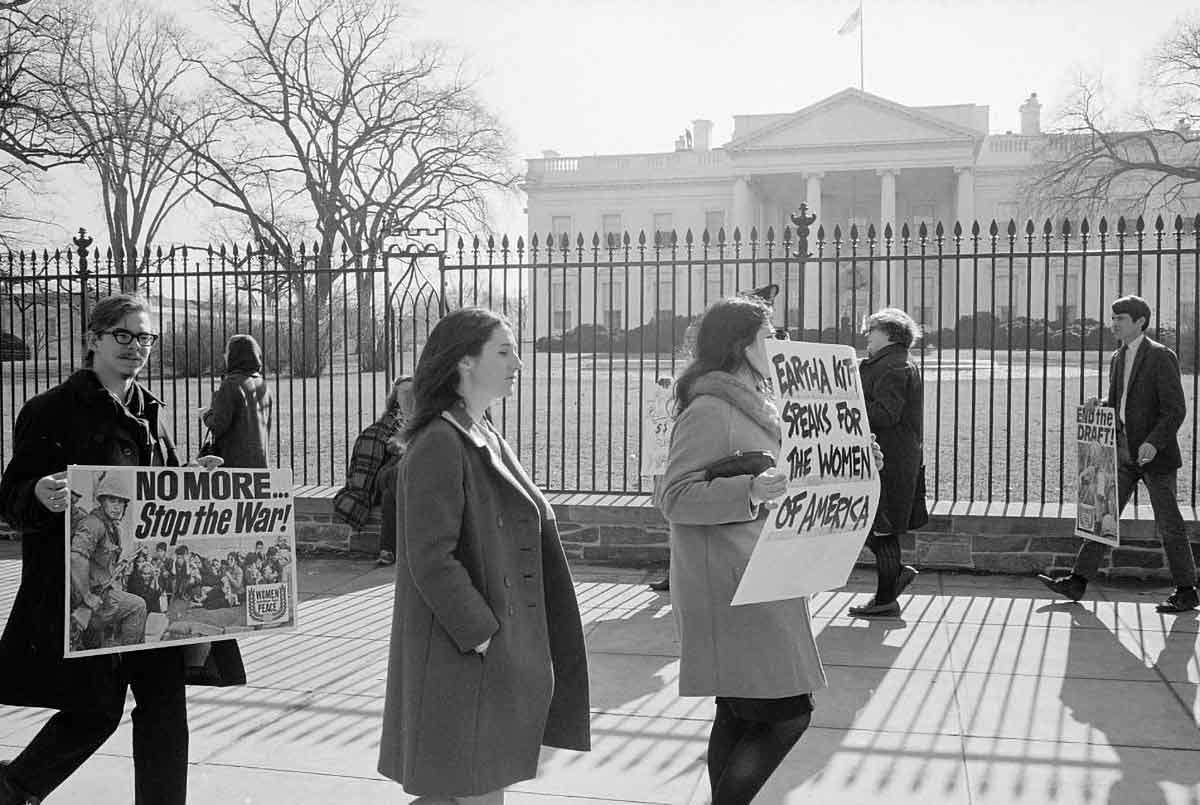 anti war protests white house