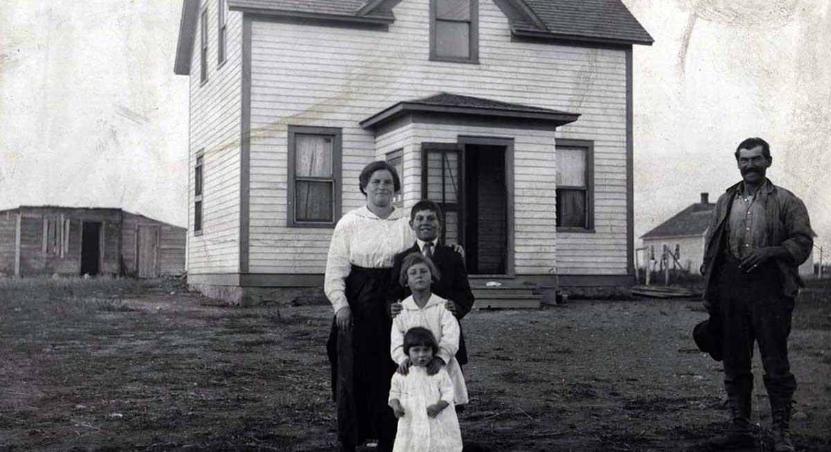 family house immigrants