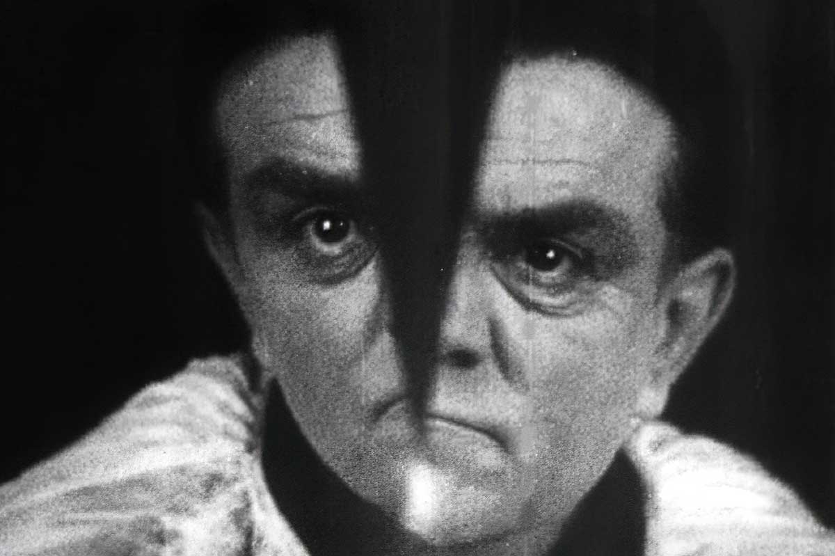 germaine dulac seashell and clergyman still