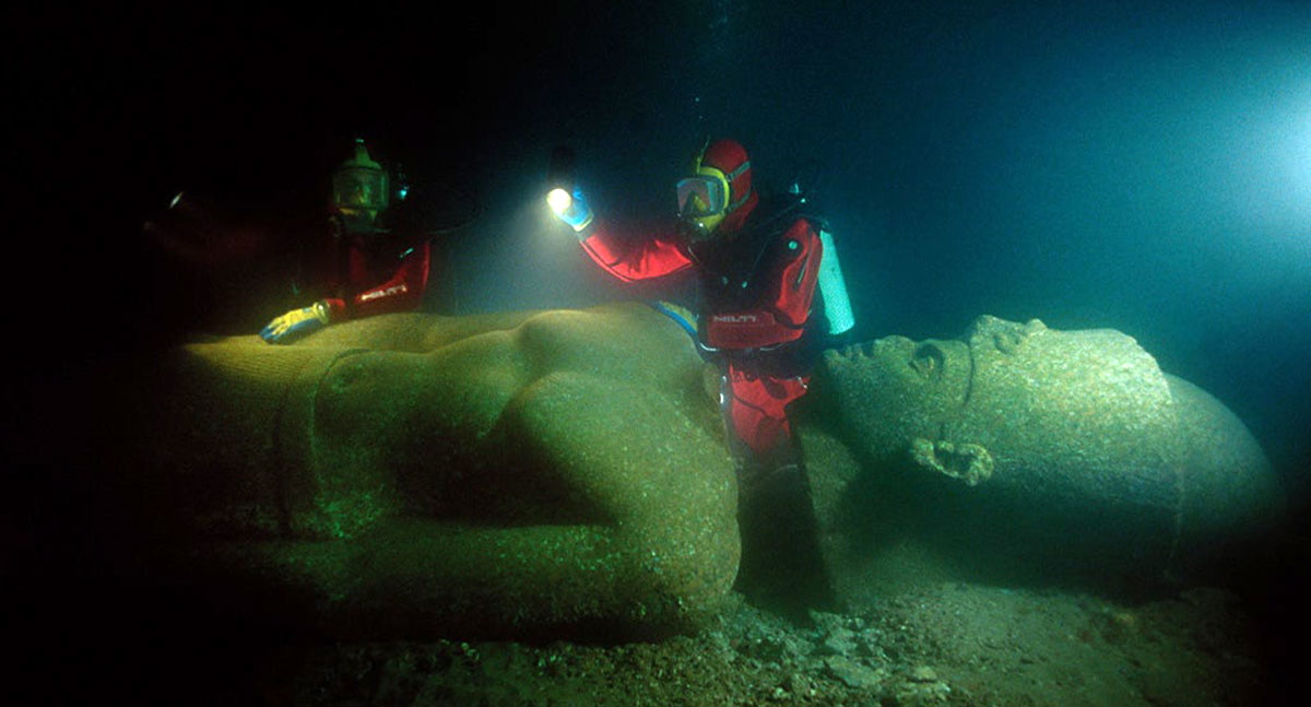 heracleion statue underwater
