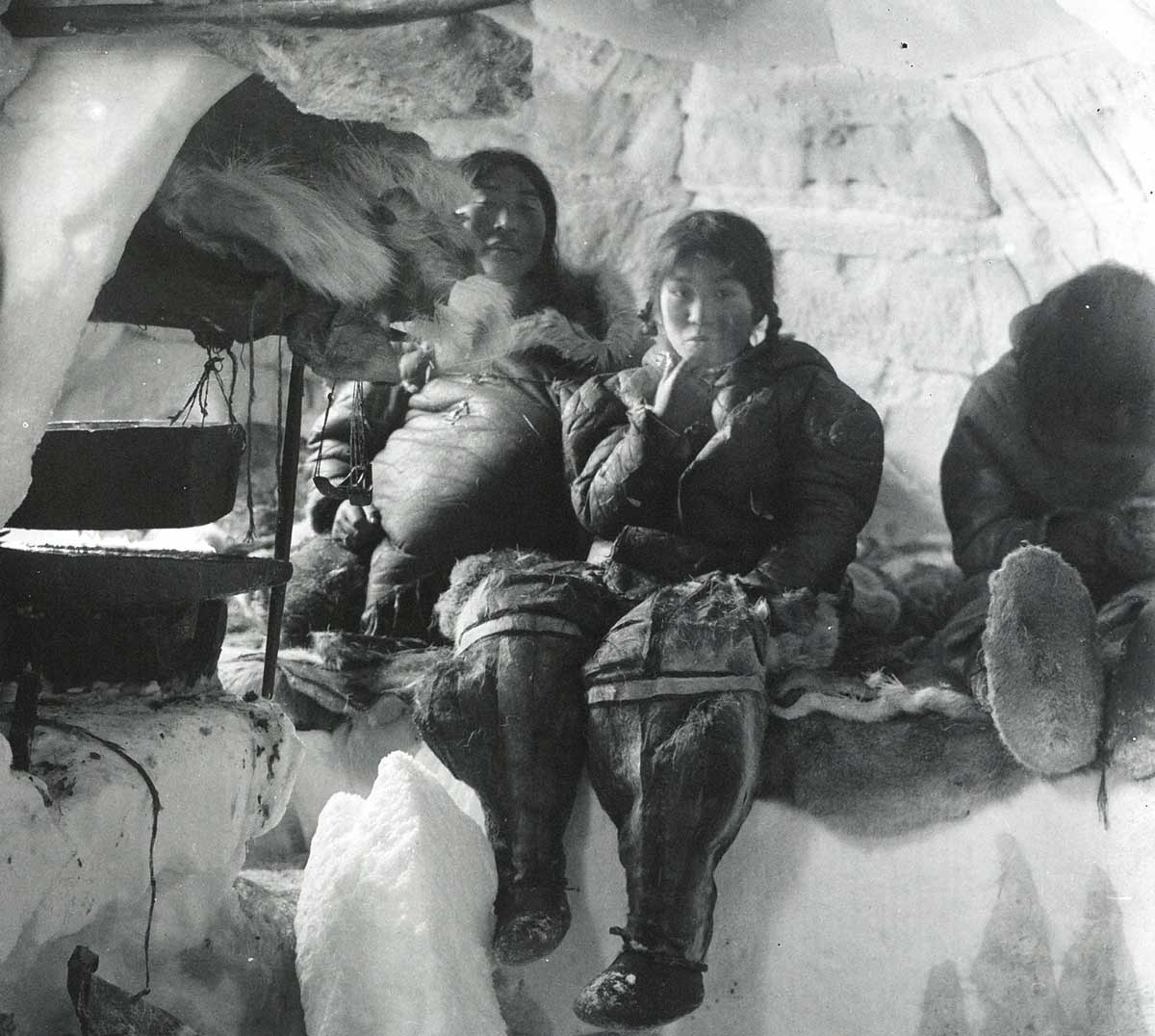 inuit cape dorset igloo dwellers