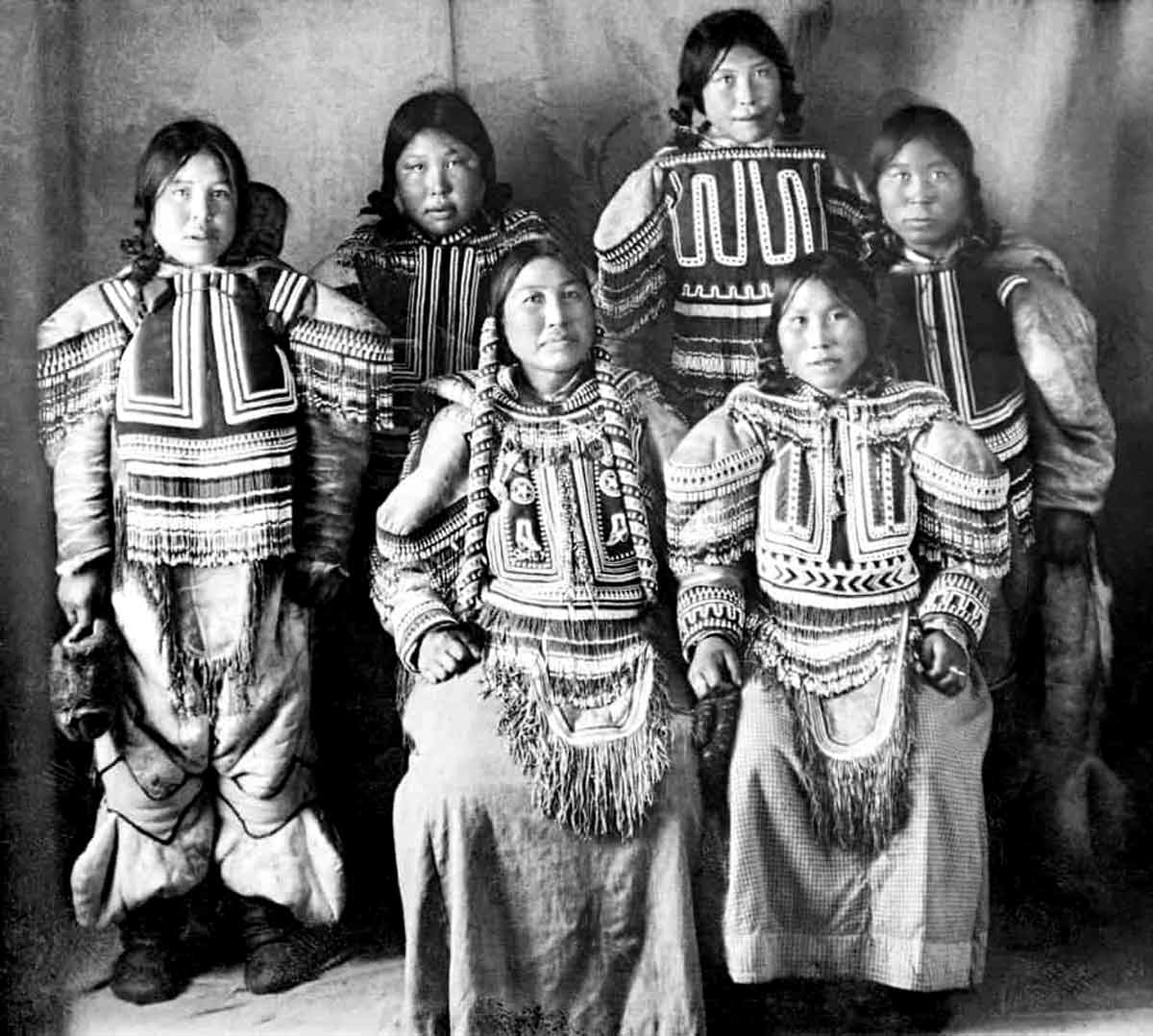 inuit women fullerton harbor