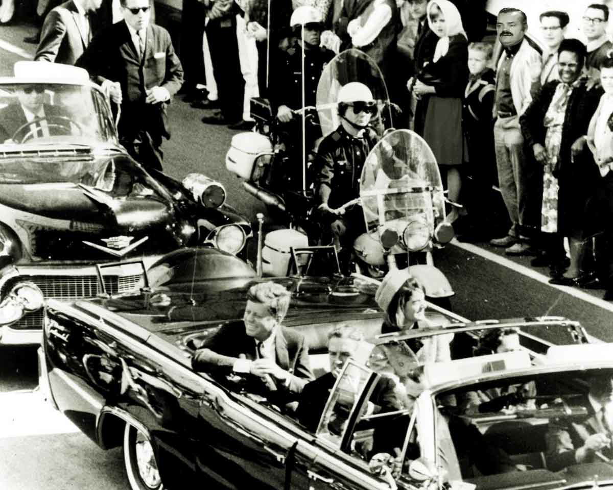 jf k dealey plaza