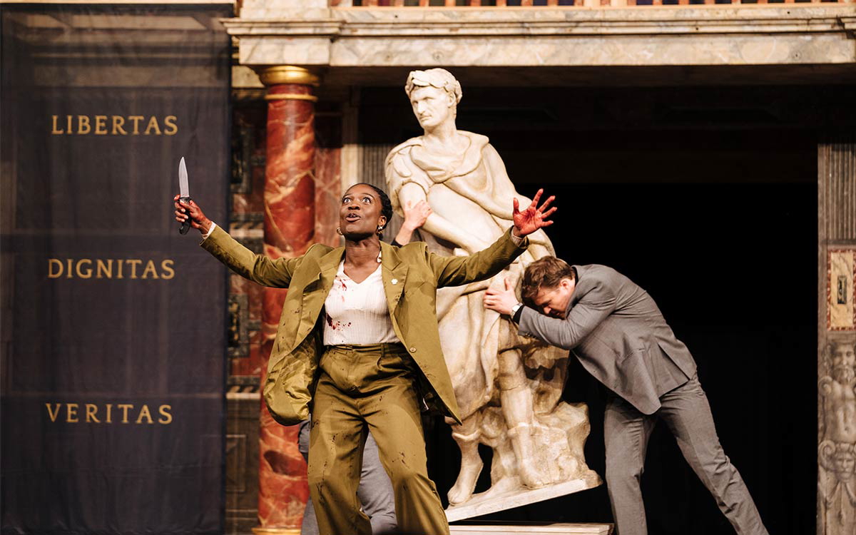julius caesar globe theater london shakespeare performance