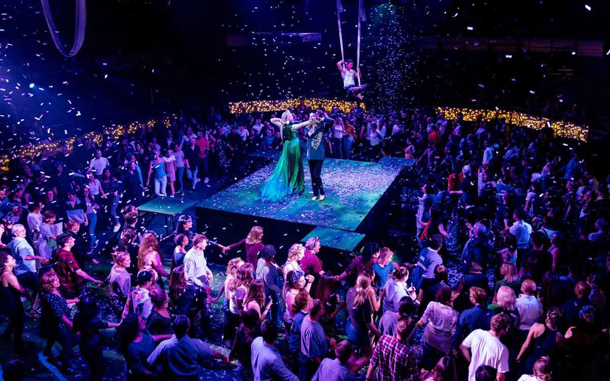 midsummer nights dream bridge theater acrobatics magic