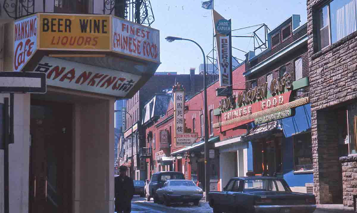 montreal chinatown street
