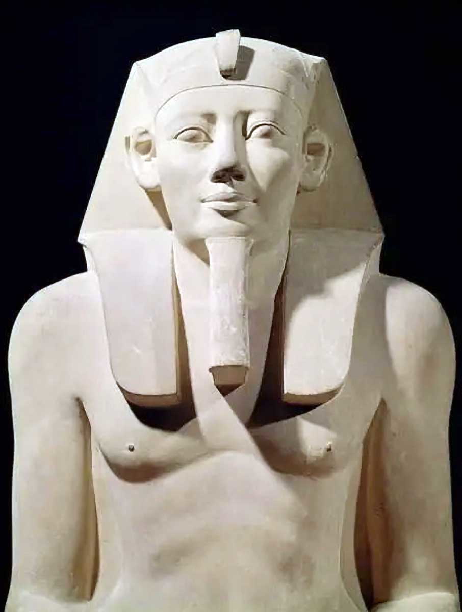 stone bust senusret senwosret middle kingdom pharaoh egypt nemes beard